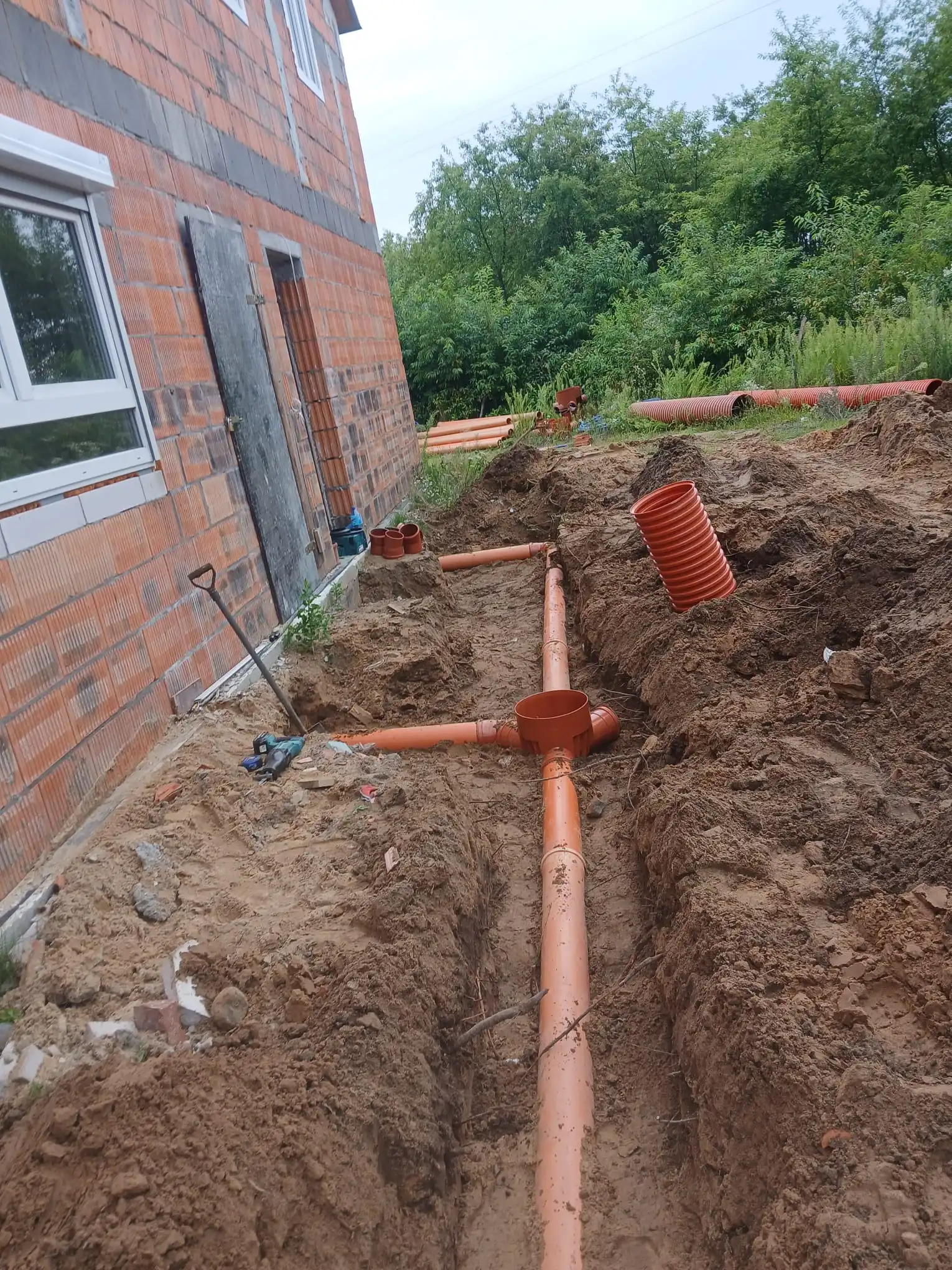 Budowa przyłączy wod-kan AquaTech